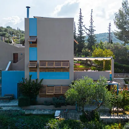 Mani Tower Akrogiali