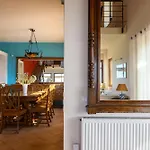 Villa Mani Tower