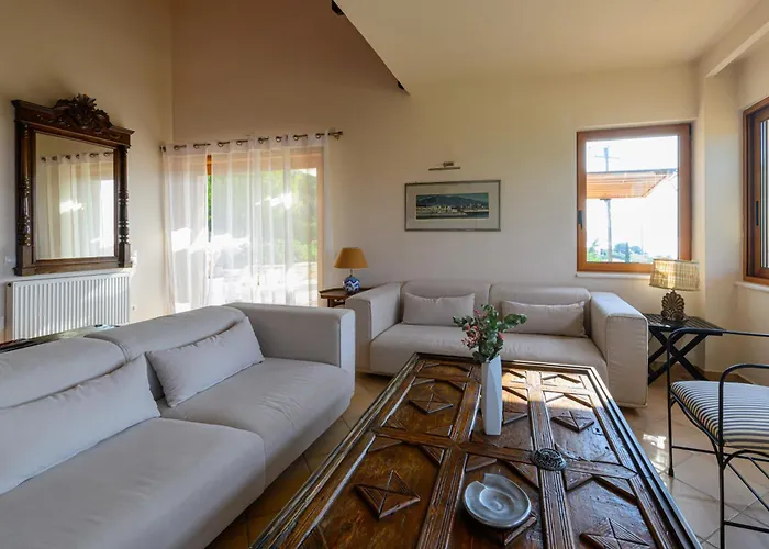 Mani Tower 빌라 Akrogiali