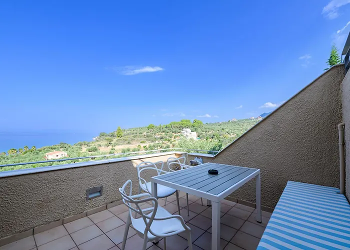 Mani Tower Villa *