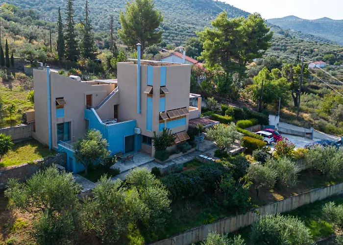 Villa Mani Tower