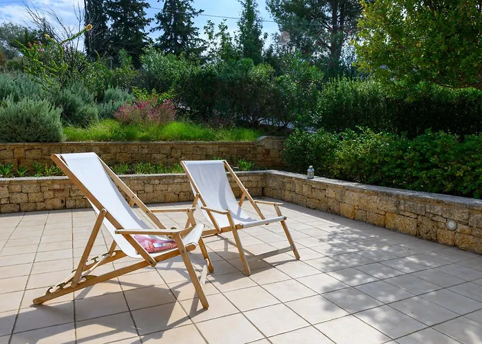 Mani Tower Akrogiali