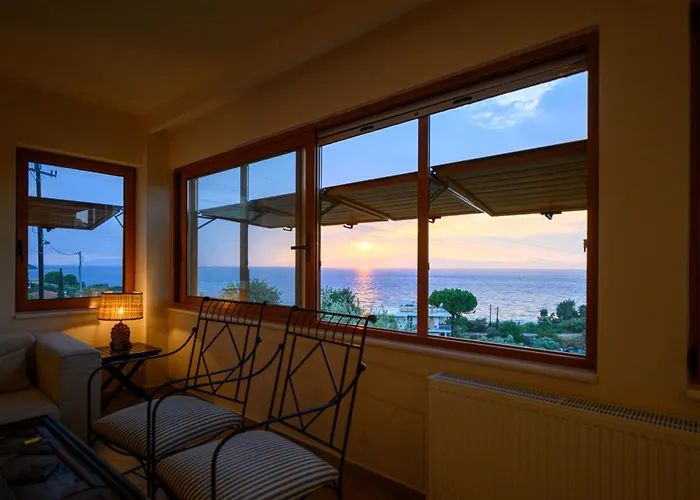 Mani Tower * Akrogiali